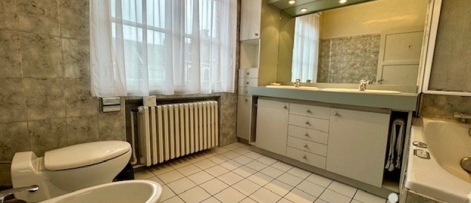 Maison 8 pièces de 187 m² à Seclin (59113)