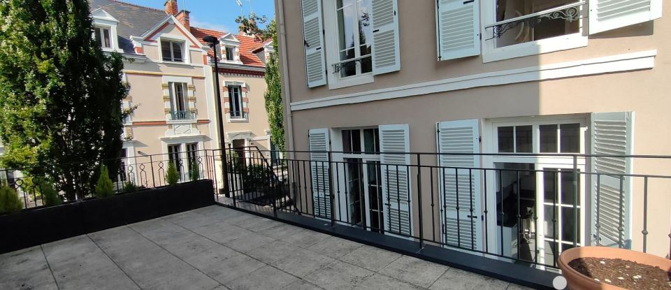 Maison 8 pièces de 165 m² à Vichy (03200)