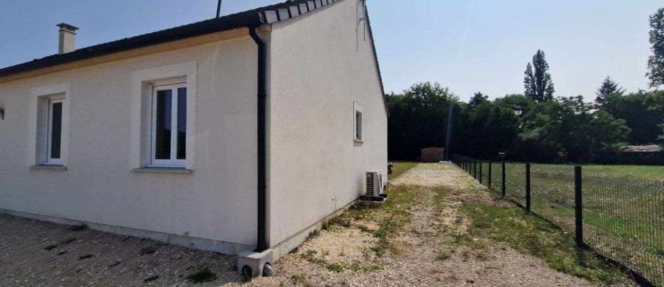 Maison 6 pièces de 123 m² à Les Bordes (45460)