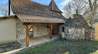 Traditional house 3 rooms of 183 m² in Brengues (46320)