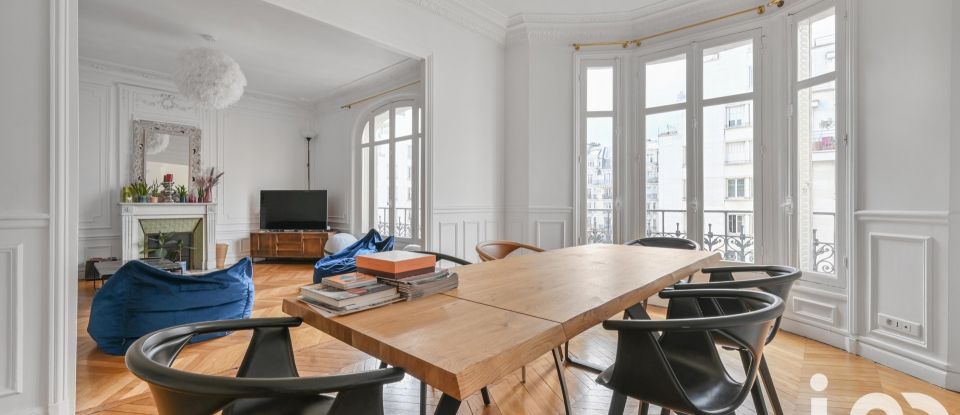 Appartement 4 pièces de 120 m² à Paris (75017)