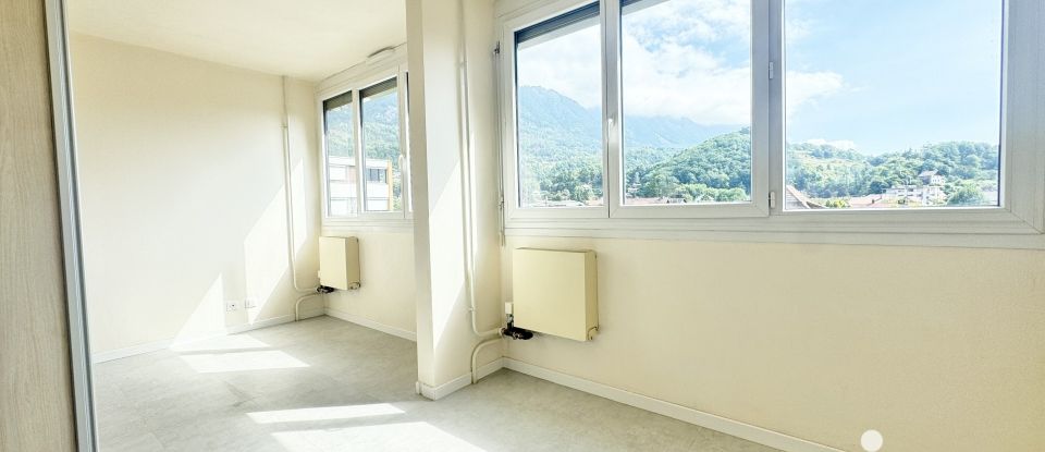 Apartment 2 rooms of 54 m² in Bonneville (74130)