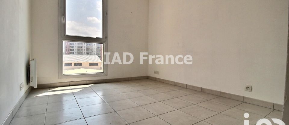 Apartment 3 rooms of 58 m² in Marseille (13008)