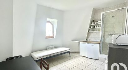 Studio 1 room of 13 m² in Paris (75016)