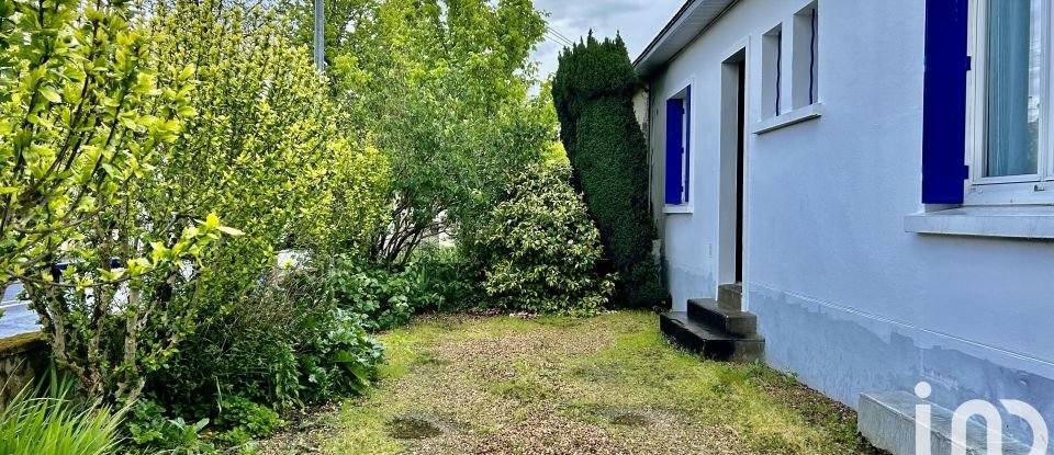 House 6 rooms of 104 m² in Saint-Sébastien-sur-Loire (44230)