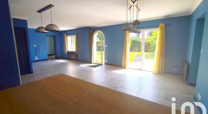 House 4 rooms of 102 m² in Pleumeur-Bodou (22560)