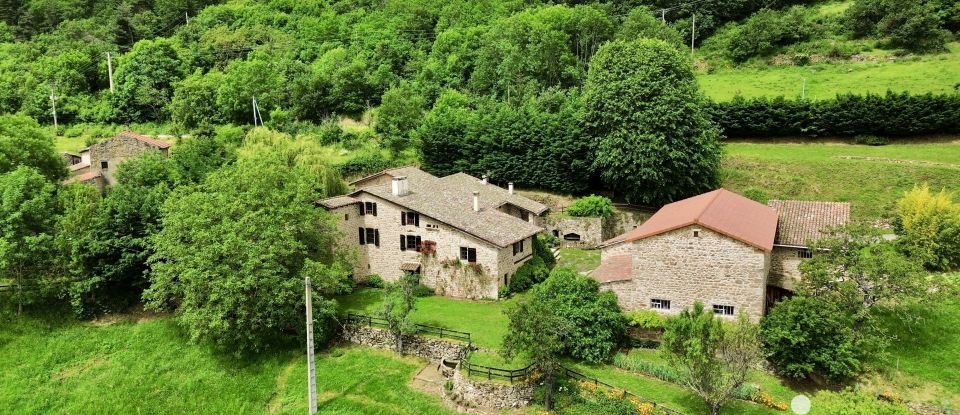 Farm 11 rooms of 165 m² in Gilhoc-sur-Ormèze (07270)