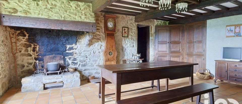 Farm 11 rooms of 165 m² in Gilhoc-sur-Ormèze (07270)