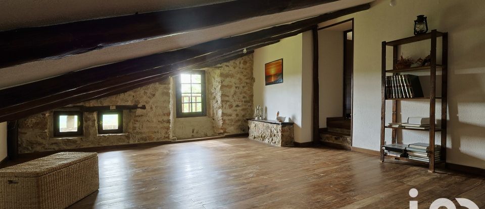 Farm 11 rooms of 165 m² in Gilhoc-sur-Ormèze (07270)