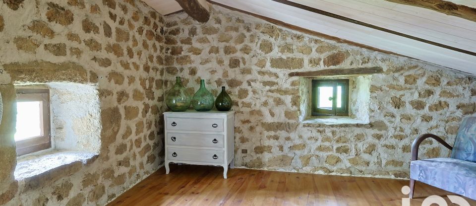 Farm 11 rooms of 165 m² in Gilhoc-sur-Ormèze (07270)