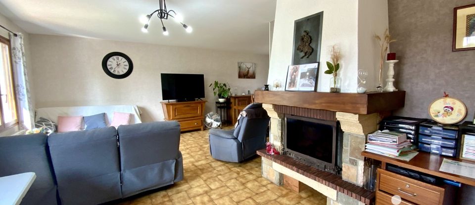 House 5 rooms of 100 m² in Chabris (36210)