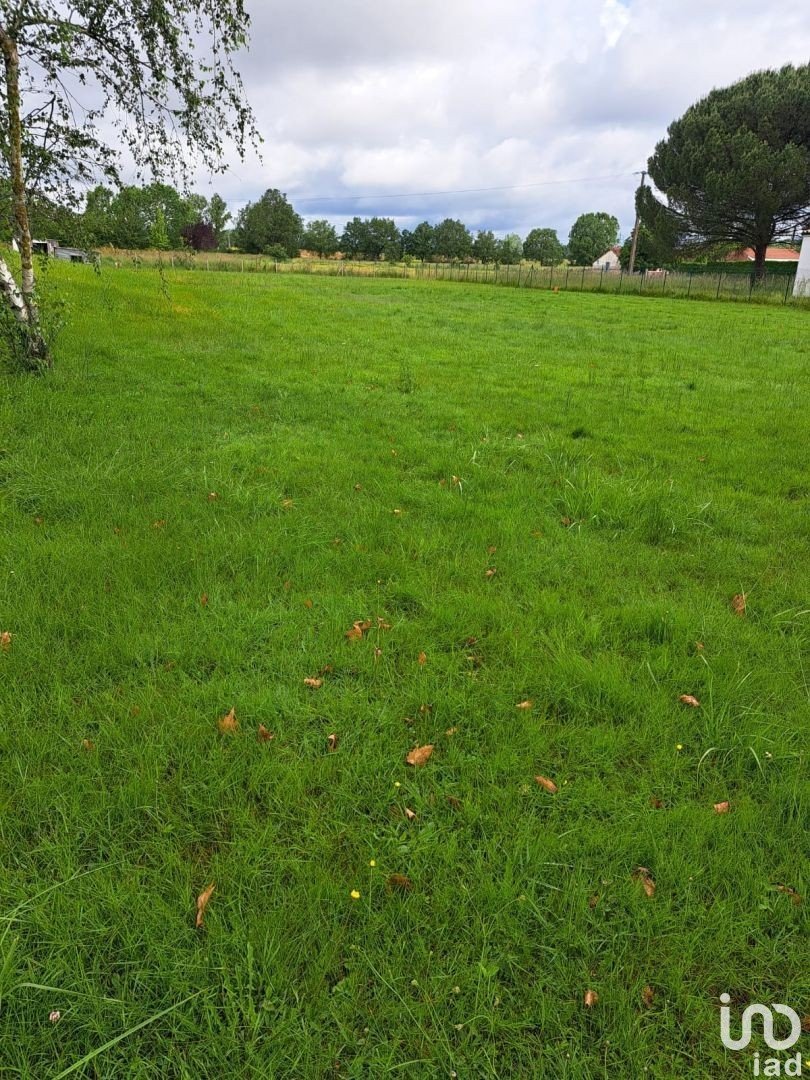 Terrain de 1 124 m² à Lacourt-Saint-Pierre (82290)