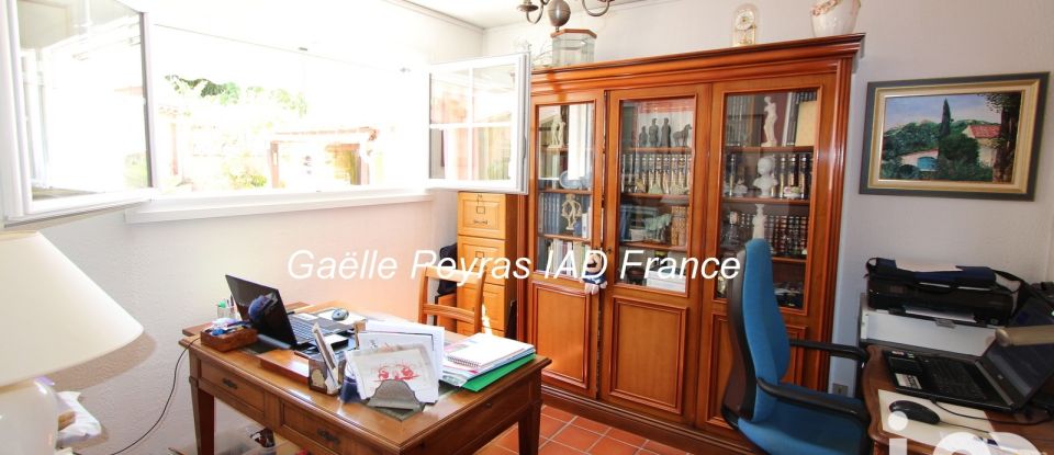 House 5 rooms of 142 m² in Sanary-sur-Mer (83110)