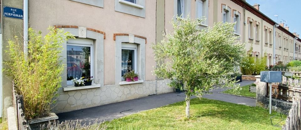 Village house 5 rooms of 121 m² in Neuflize (08300)