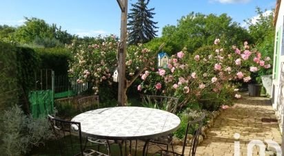 House 8 rooms of 145 m² in Les Gonds (17100)