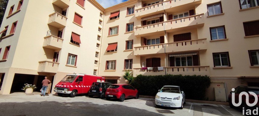 Appartement 3 pièces de 56 m² à Toulon (83000)