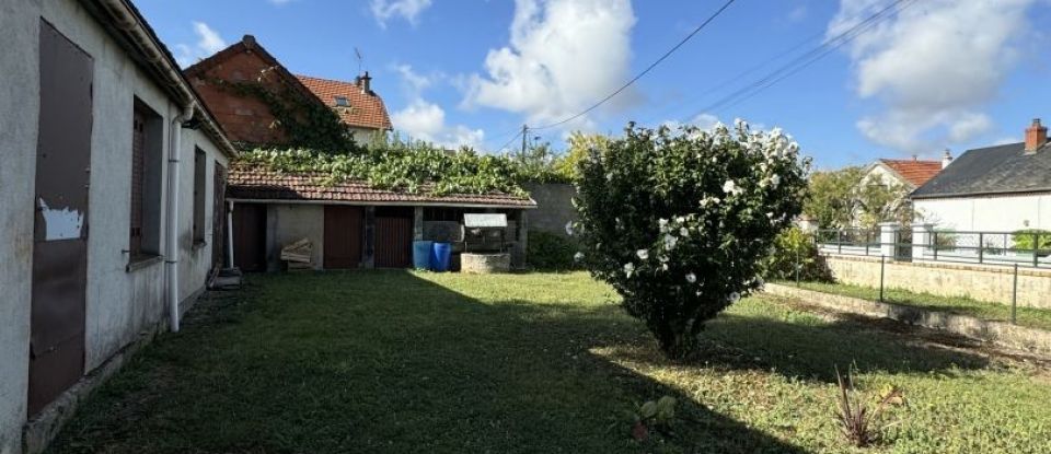 House 2 rooms of 36 m² in Saint-Germain-du-Puy (18390)