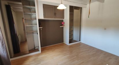 Maison 3 pièces de 104 m² à Lurcy-Lévis (03320)