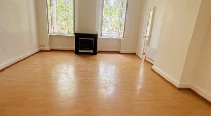 Appartement 5 pièces de 120 m² à Bédarieux (34600)