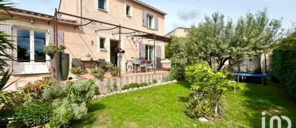 House 6 rooms of 138 m² in Saint-Rémy-de-Provence (13210)