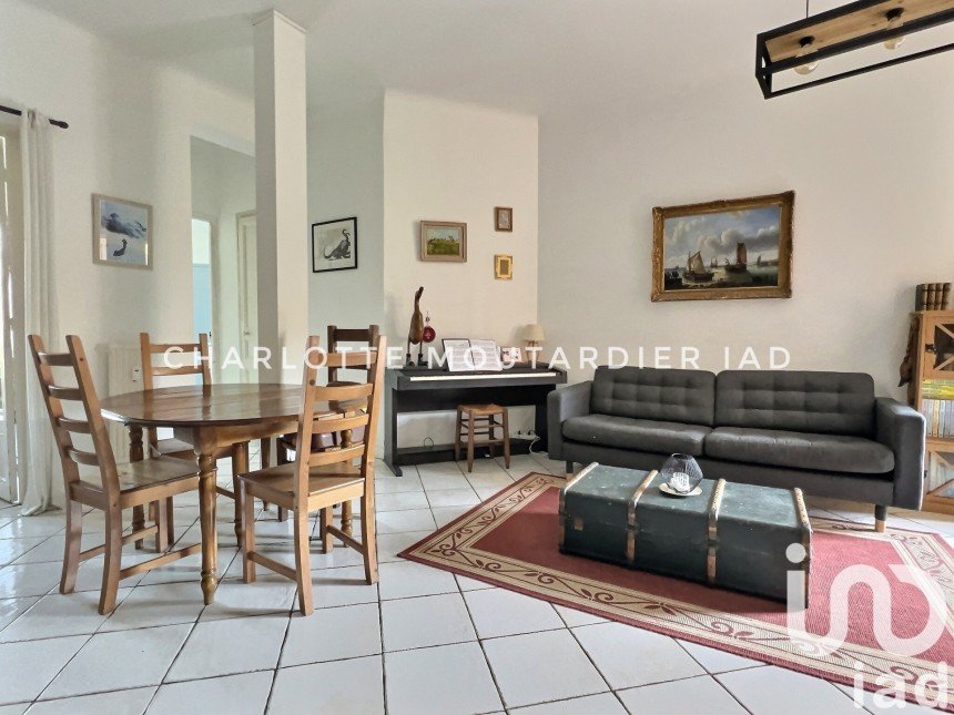 Vente Appartement 71m² 3 Pièces à Toulon (83000) - Iad France