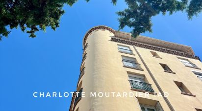 Apartment 3 rooms of 71 m² in Toulon (83000)