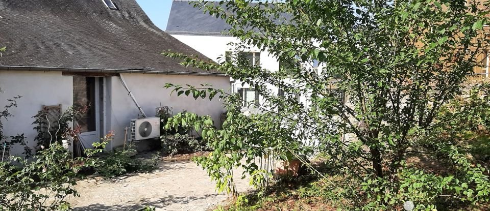 Maison 4 pièces de 114 m² à Carhaix-Plouguer (29270)