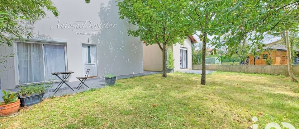 Maison 7 pièces de 230 m² à Daux (31700)