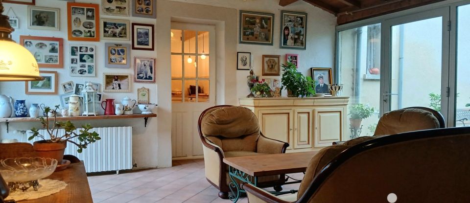 Country house 6 rooms of 174 m² in Montesquieu (82200)