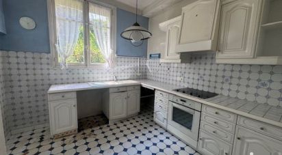 Maison 10 pièces de 226 m² à Tours (37000)