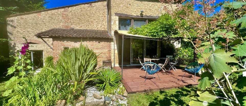 Maison 8 pièces de 342 m² à Morizès (33190)