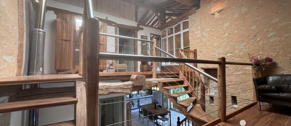 Maison 8 pièces de 342 m² à Morizès (33190)