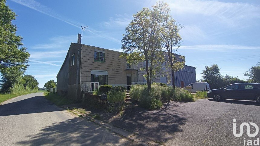 Immeuble de 404 m² à Saint-Sauvant (86600)