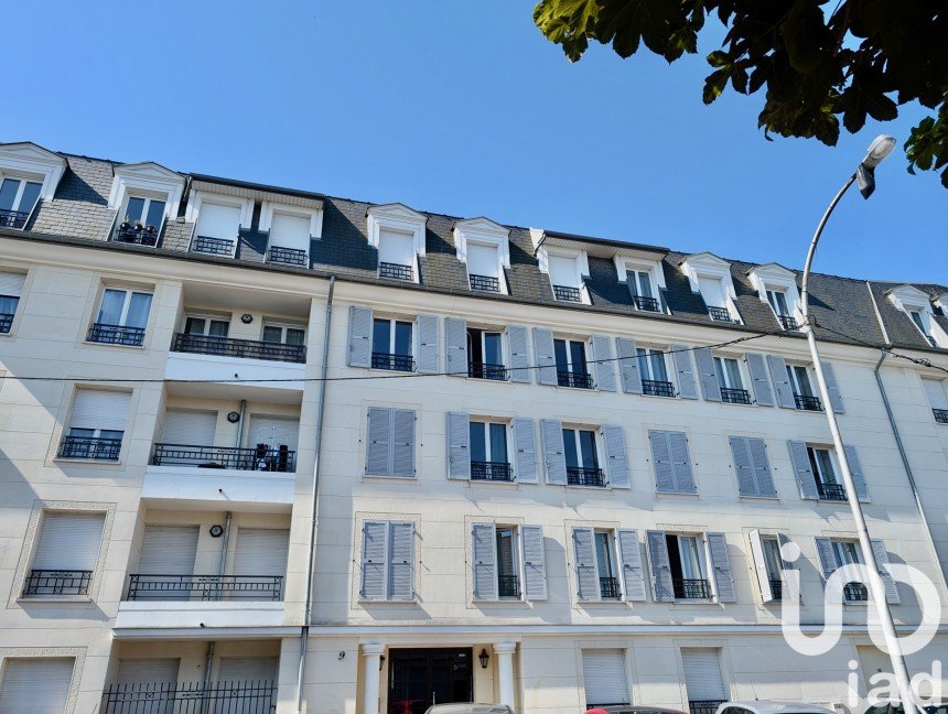 Appartement 2 pièces de 39 m² à Saint-Cyr-l'École (78210)