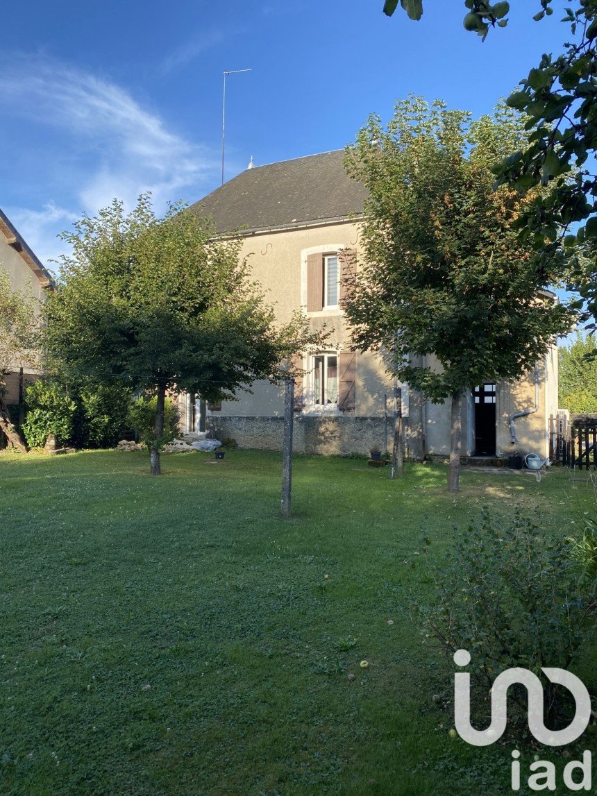 Village house 5 rooms of 116 m² in Lamazière-Basse (19160)