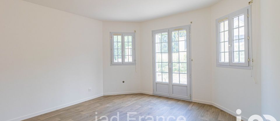 House 6 rooms of 120 m² in Maule (78580)