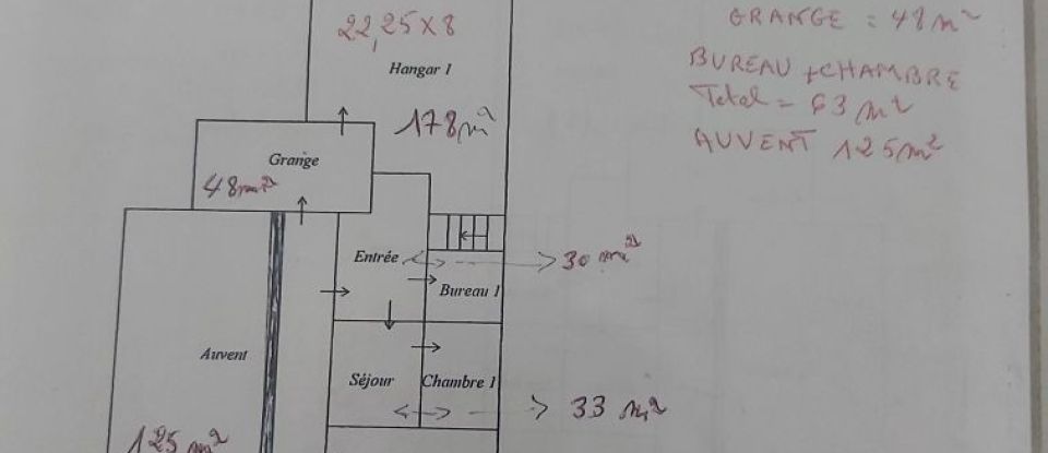 Immeuble de 575 m² à Champigny (89340)