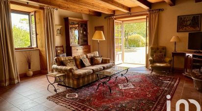 Traditional house 6 rooms of 167 m² in Talmont-Saint-Hilaire (85440)