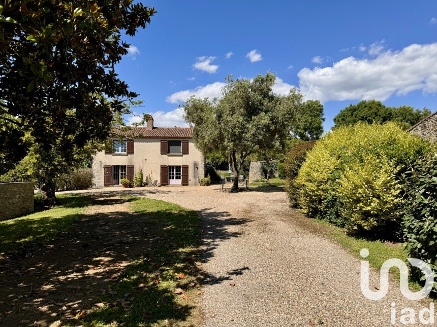 Maison traditionnelle 6 pièces de 167 m² à Talmont-Saint-Hilaire (85440)