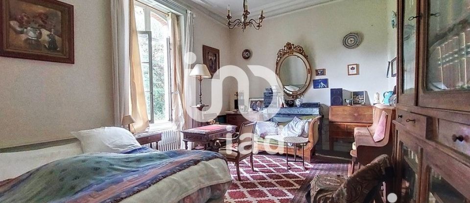 Mansion 8 rooms of 342 m² in Bourgvallées (50750)