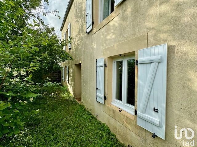 House 3 rooms of 68 m² in Plozévet (29710)