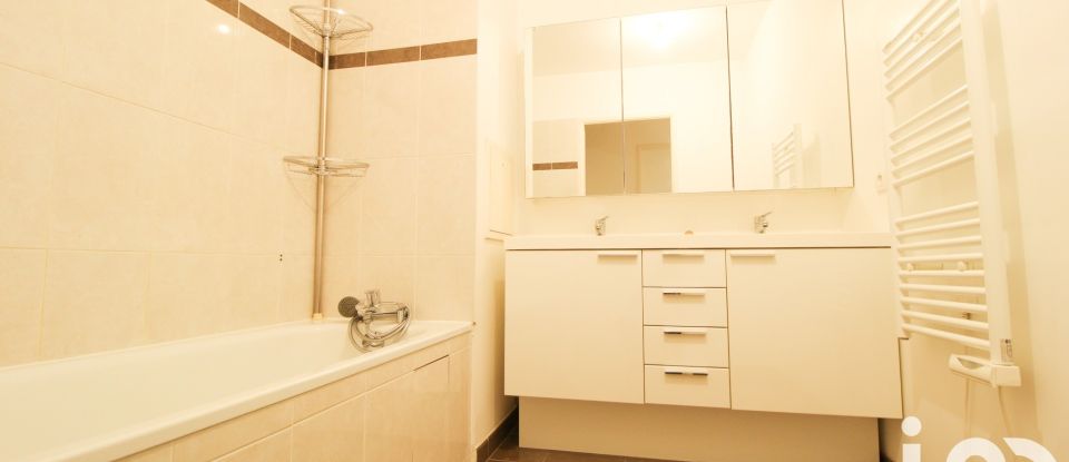 Appartement 3 pièces de 68 m² à Nanterre (92000)