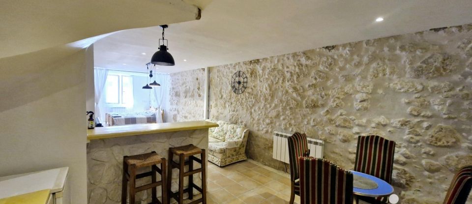 Village house 3 rooms of 106 m² in Coursan (11110)