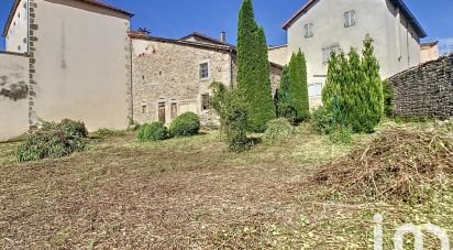 Mansion 11 rooms of 275 m² in Saint-Amant-Roche-Savine (63890)