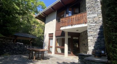 House 6 rooms of 230 m² in Aussois (73500)