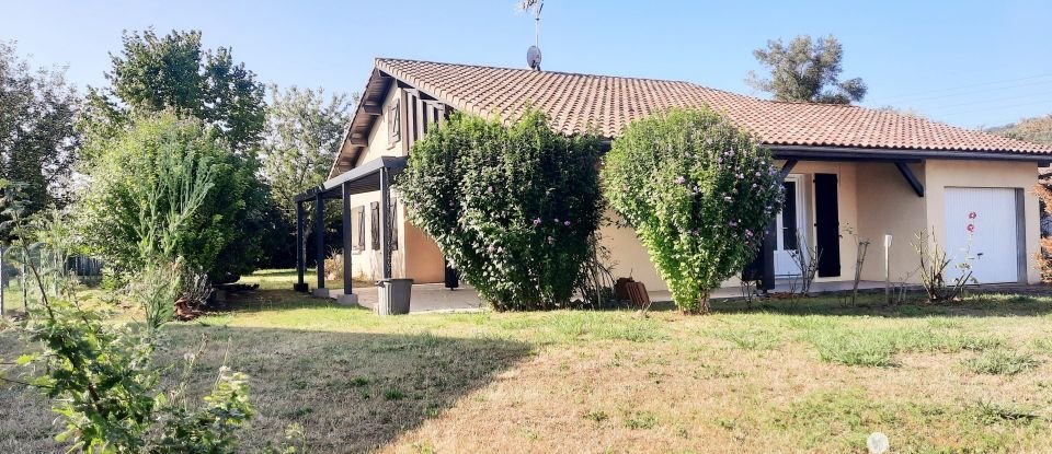 Maison traditionnelle 6 pièces de 134 m² à Aire-sur-l'Adour (40800)