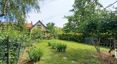 Traditional house 5 rooms of 120 m² in Lys-lez-Lannoy (59390)