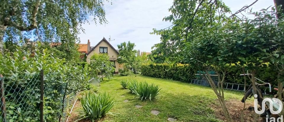 Maison traditionnelle 5 pièces de 120 m² à Lys-lez-Lannoy (59390)