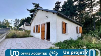 House 3 rooms of 60 m² in Val d'Arcomie (15320)