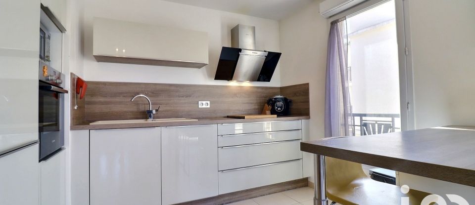 Appartement 3 pièces de 64 m² à Marseille (13013)